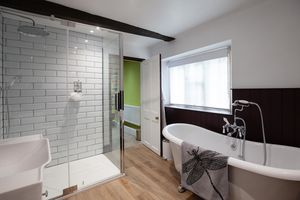 Yew House_En Suite- click for photo gallery